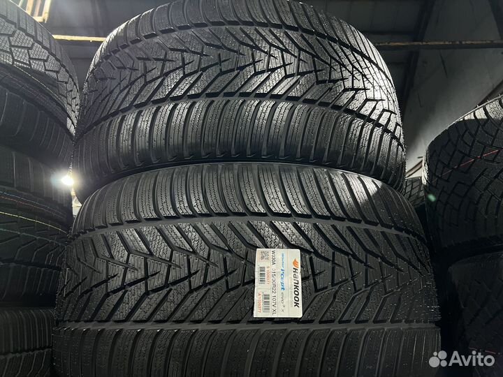 Hankook Winter I'Cept Evo 3 X W330A 285/35 R22 и 315/30 R22 106V