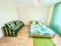 комната на двоих в сутки. дизайн номера в отеле. комната на час. квартира на сутки. интерьер 9 кв м для супружеской пары.