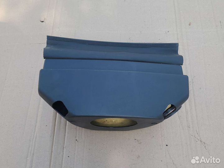 Кожух рулевой колонки Opel Astra H 2004-2015