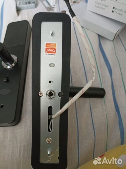 Замена дверных замков, вскрытие установка ремонт