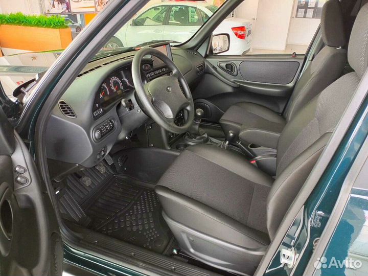 ВАЗ Niva Travel 1.7 МТ, 2023