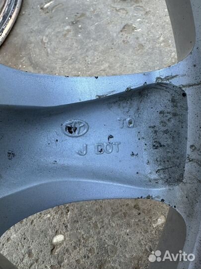 Литые диски r17 toyota avensis авенсис оригинал