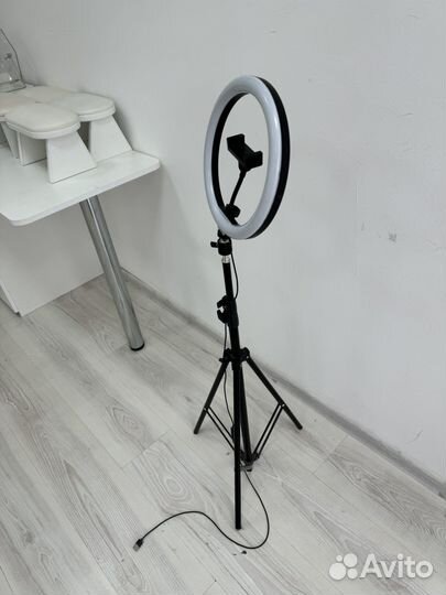 Кольцевая лампа