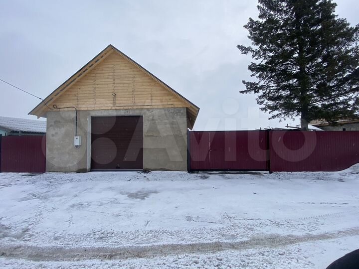 Гараж, > 30 м²