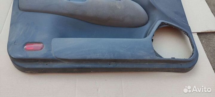 Обшивки дверей Skoda Octavia A4 Tour