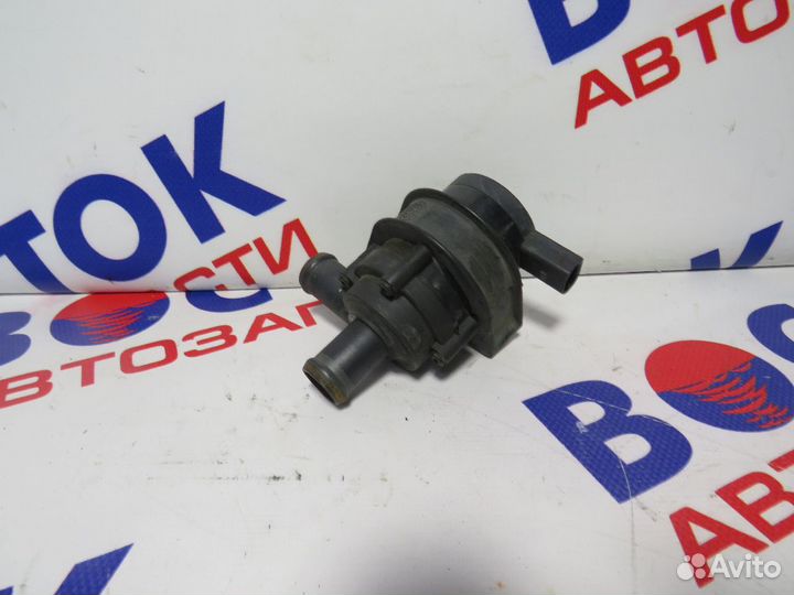 Помпа водяная volkswagen scirocco 137