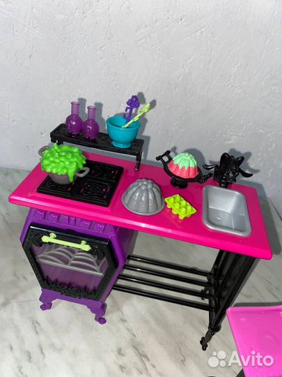 Monster High мебель кухня