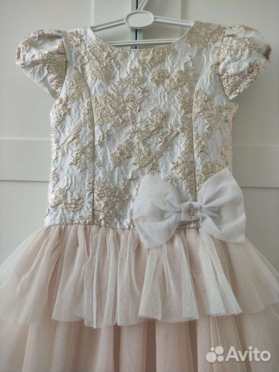 Платье на торжество