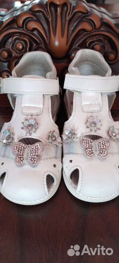Босоножки для девочки