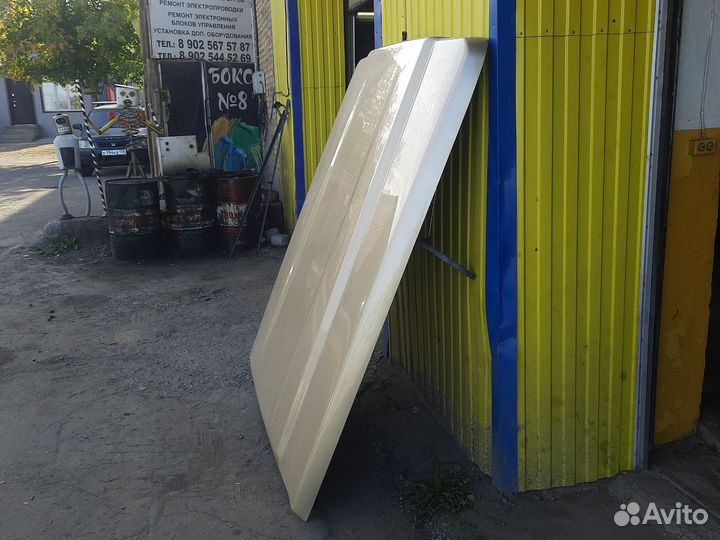 Крышка багажника тойота тундра