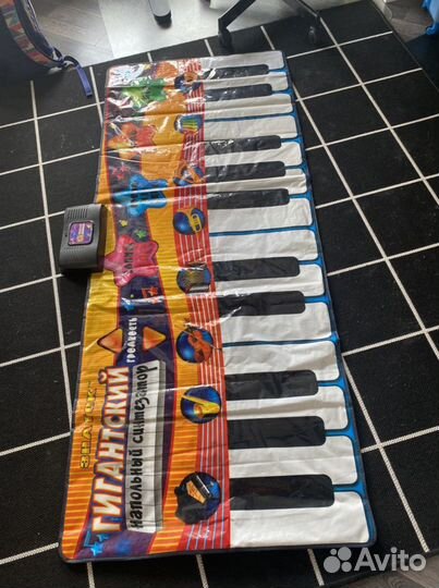 Гигантский напольный синтезатор пианино для детей