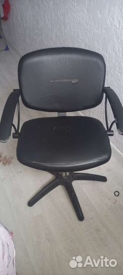 Парикмахерское кресло