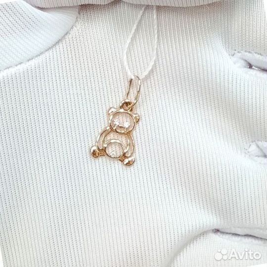 Золотая подвеска с фианитом