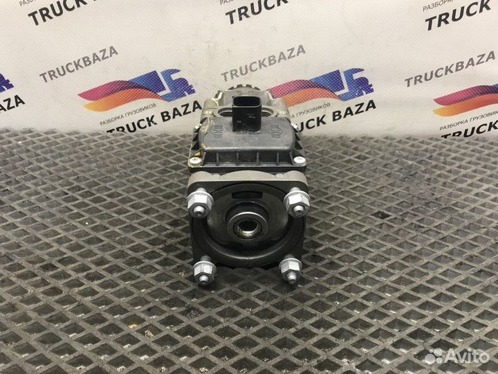 0044311506 Главный тормозной кран