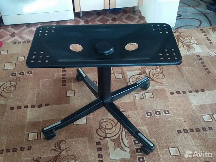 Подставка под телевизор