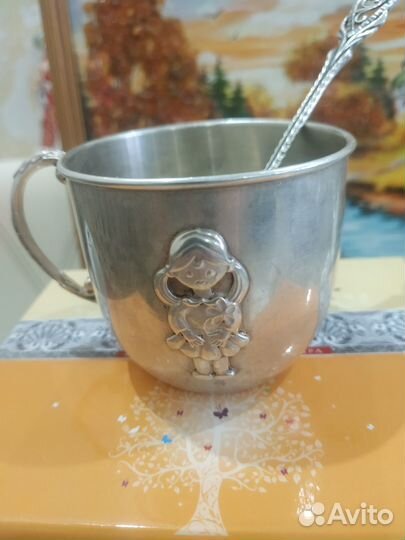 Серебряная кружечка и ложечка для малыша