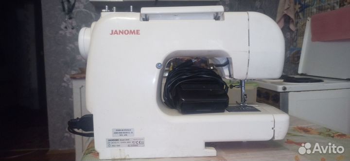 Швейная машина Janome бу