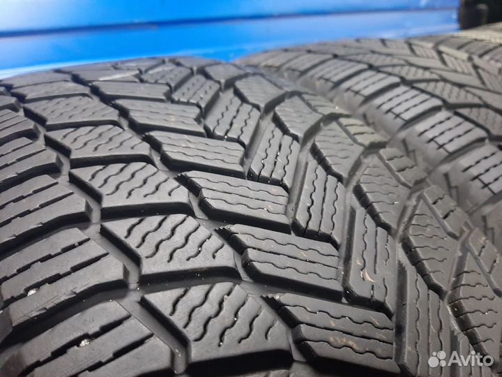 Michelin X-Ice Snow SUV 235/55 R19 и 255/50 R19 105V