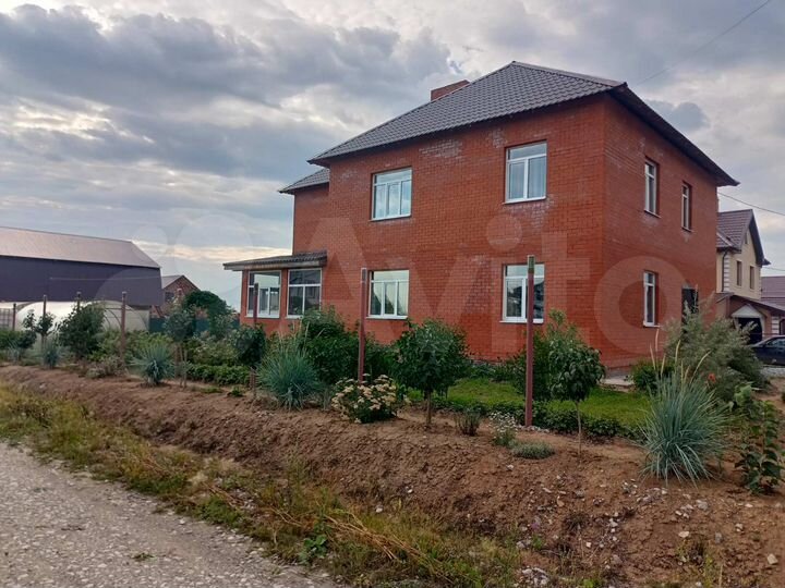 Дом 262 м² на участке 10 сот.