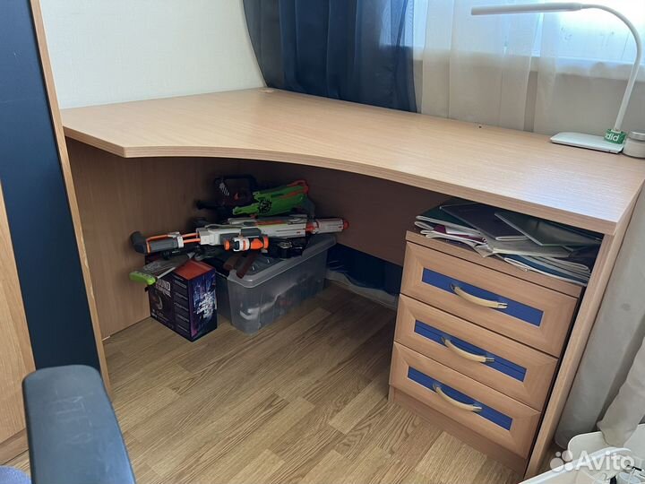 Компьютерный/письменный стол б/у