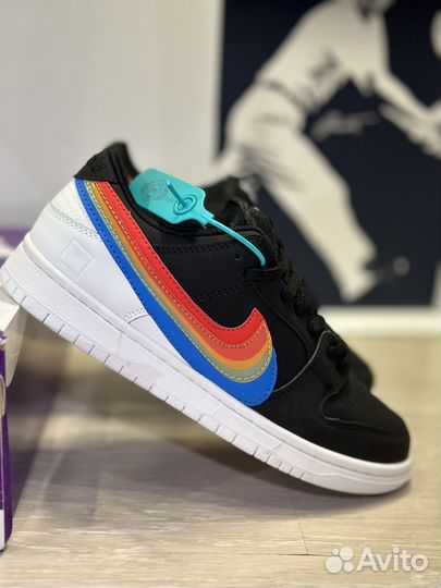 Кроссовки Nike SB Dunk LOW Polaroid