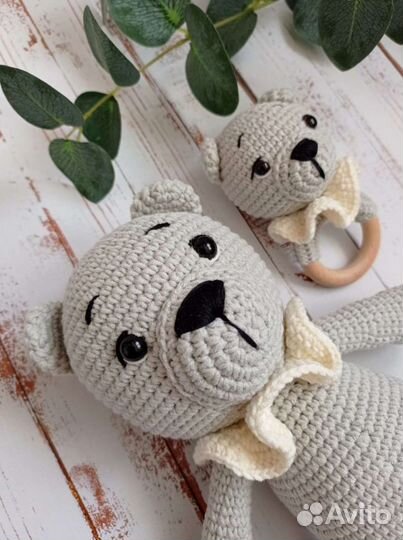 Игрушка амигуруми и погремушка-прорезыватель