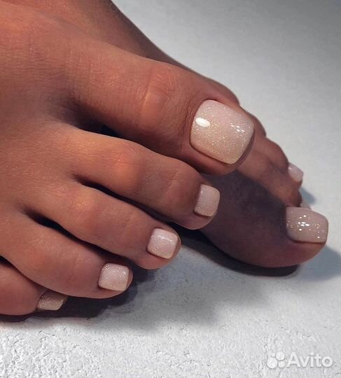 Маникюр, педикюр в 4 руки, наращивание ногтей