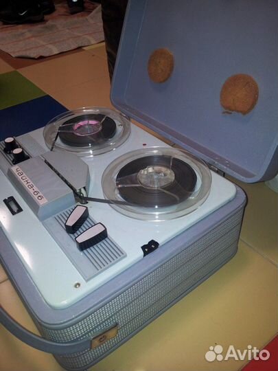 Катушечный магнитофон Чайка 66