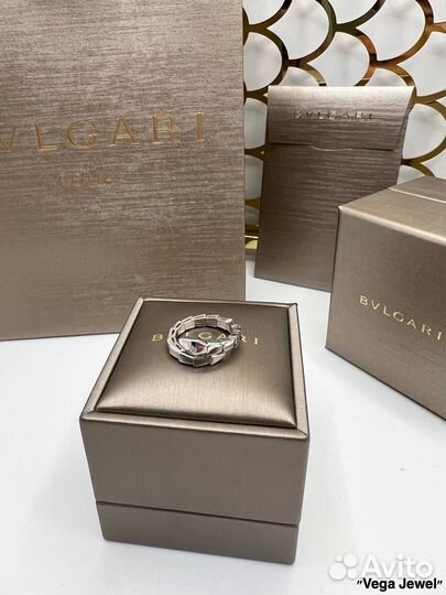 Кольцо Bvlgari Serpenti Viper