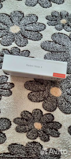 Коробка от Xiaomi Redmi Note 4