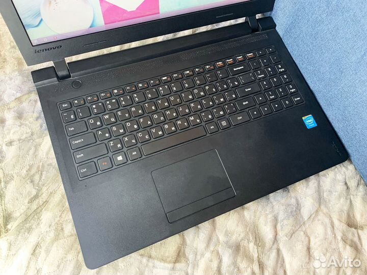 Ноутбук Lenovo 15.6' + Новая сумка