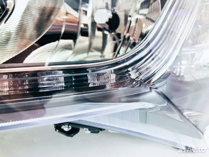 Фара левая Citroen Jumper 290