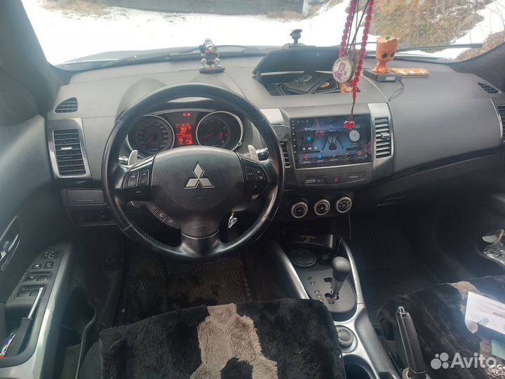 Mitsubishi Outlander 2.4 CVT, 2008, битый, 291 000 км