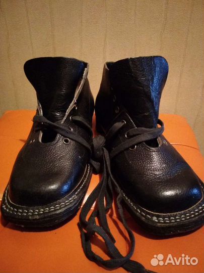 Винтаж. Новые лыжные ботинки ссср, 70 е