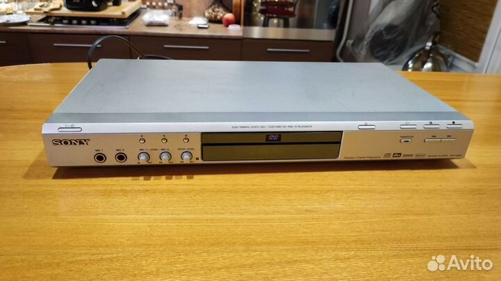 DVD/CD плеер Sony DVP-K86P (караоке)