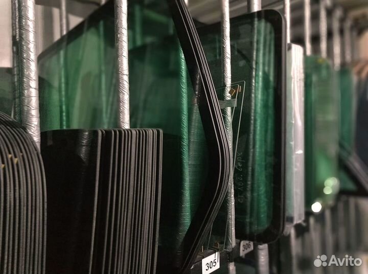 Стекло кабины New Holland W 130