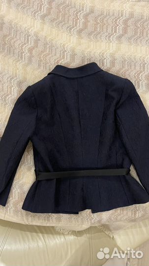 Жакет Karolina Herrera