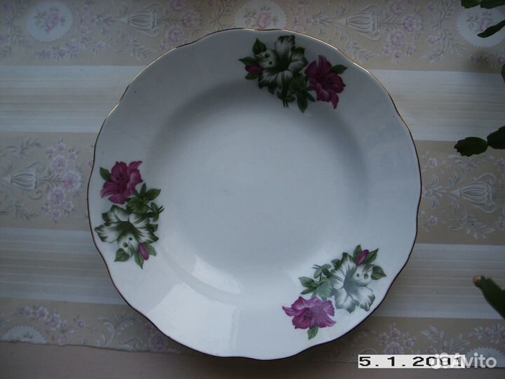 Тарелки производство Япония