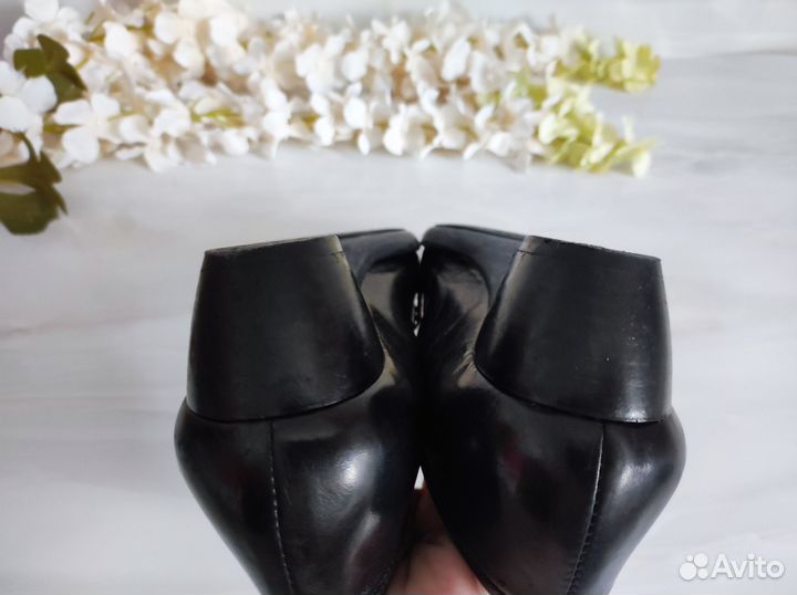 Женские кожаные туфли Geox 39