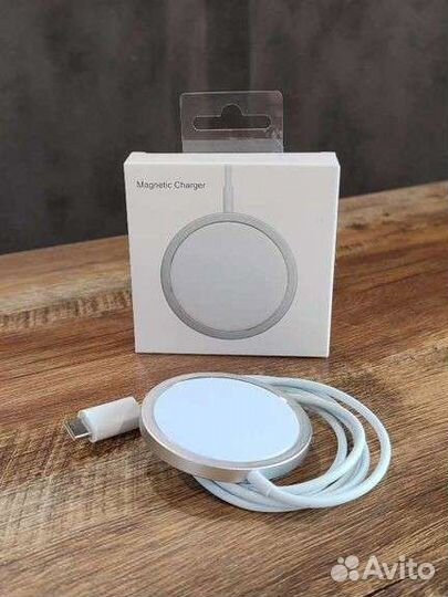 Беспроводная зарядка MagSafe