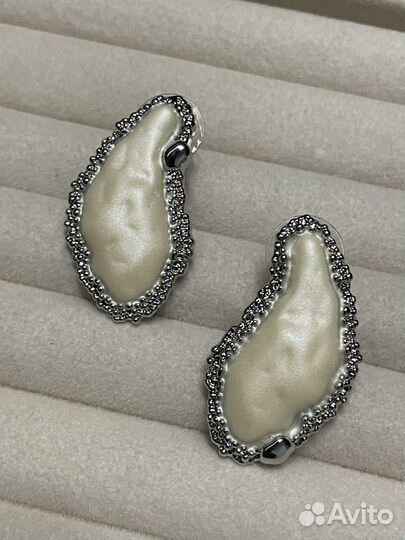 Акцентные серьги