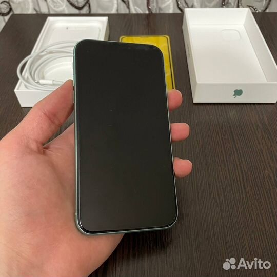 iPhone 11, 64 ГБ