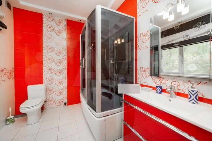2-к. квартира, 60 м², 3/3 эт.