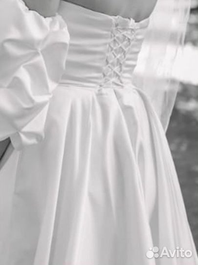 Платье свадебное