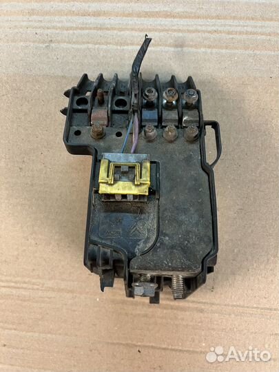 Блок предохранителей Peugeot 308