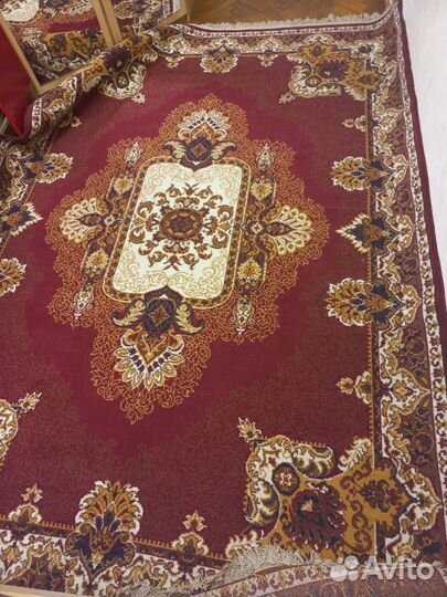 Ковер шерстяной