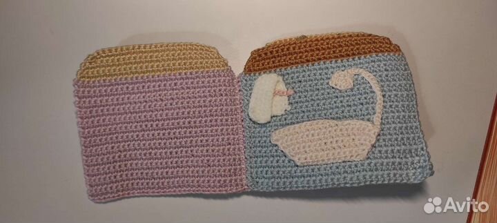 Вязаный домик книжка и кукла подарок на новый год