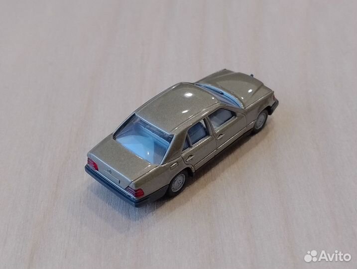 Mercedes Benz 260 E (W124) 1984-1996