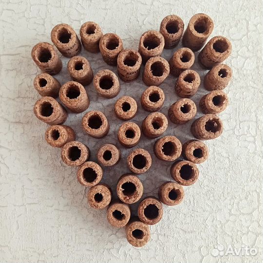 Пробки из-под вина и шампанского