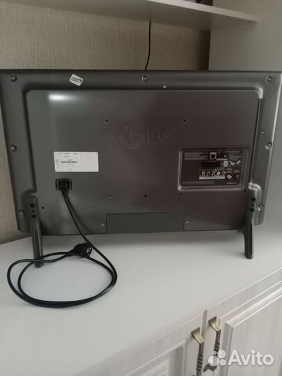 Телевизор LG SMART tv 32 Б/у